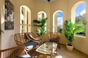 Spacious 2BR with Pool & Private Beach Access